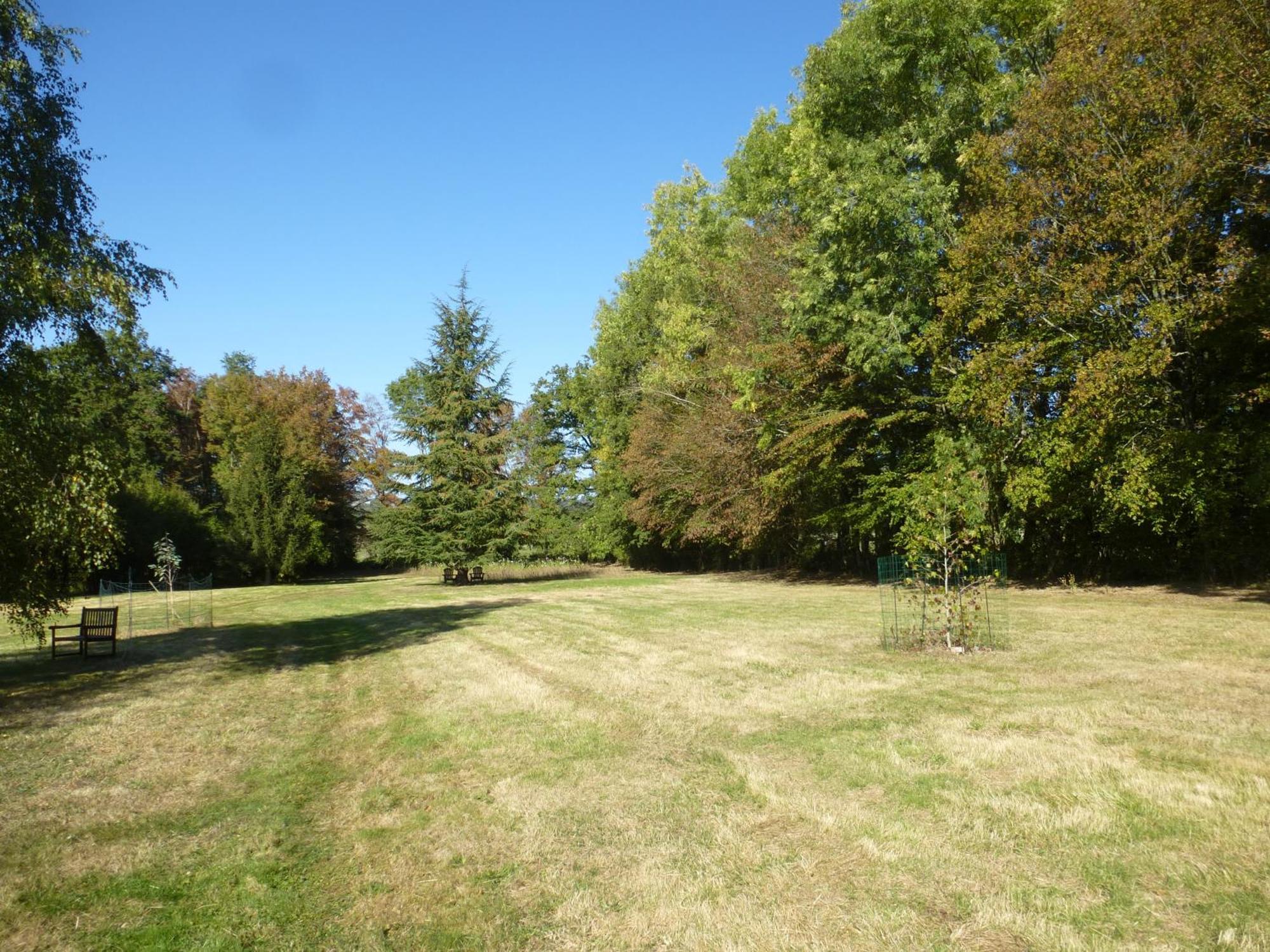 Holiday home Les De Montinazeau - Free Wi-fi And Seasonal Solar Heated Swimming Pool