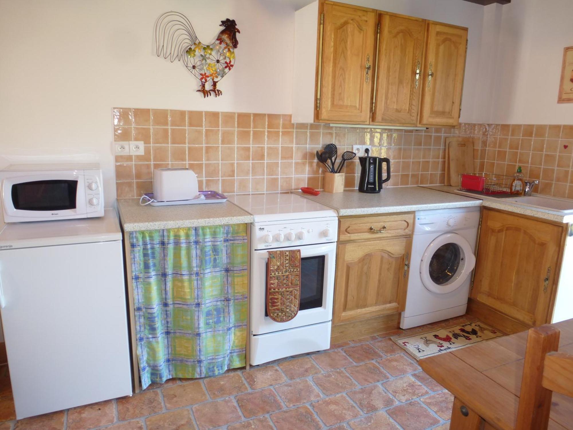 Holiday home Les De Montinazeau - Free Wi-fi And Seasonal Solar Heated Swimming Pool *