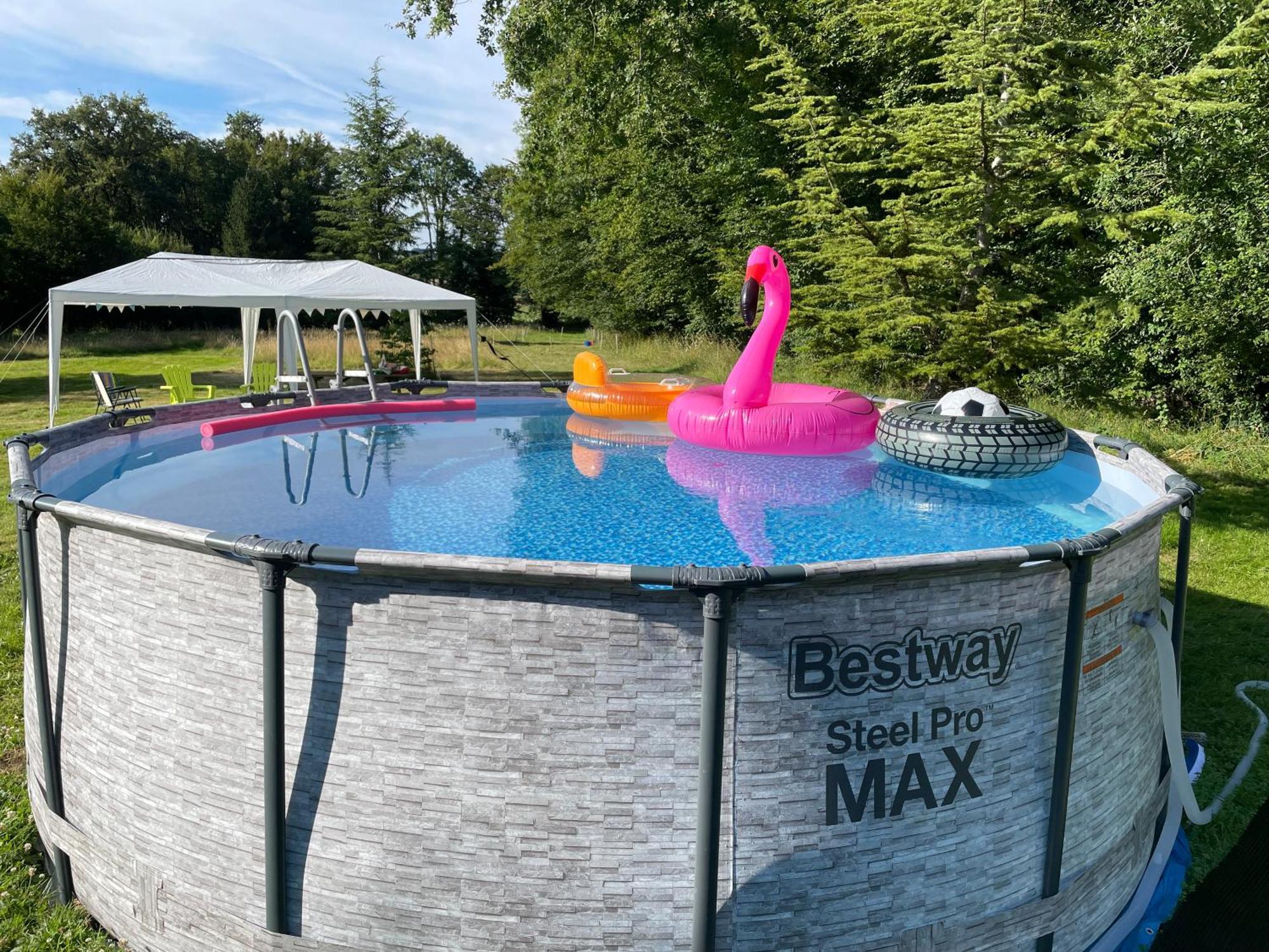 Les De Montinazeau - Free Wi-fi And Seasonal Solar Heated Swimming Pool